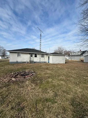 $95,500 | 312 Locust Street, Oaktown, IN 47561