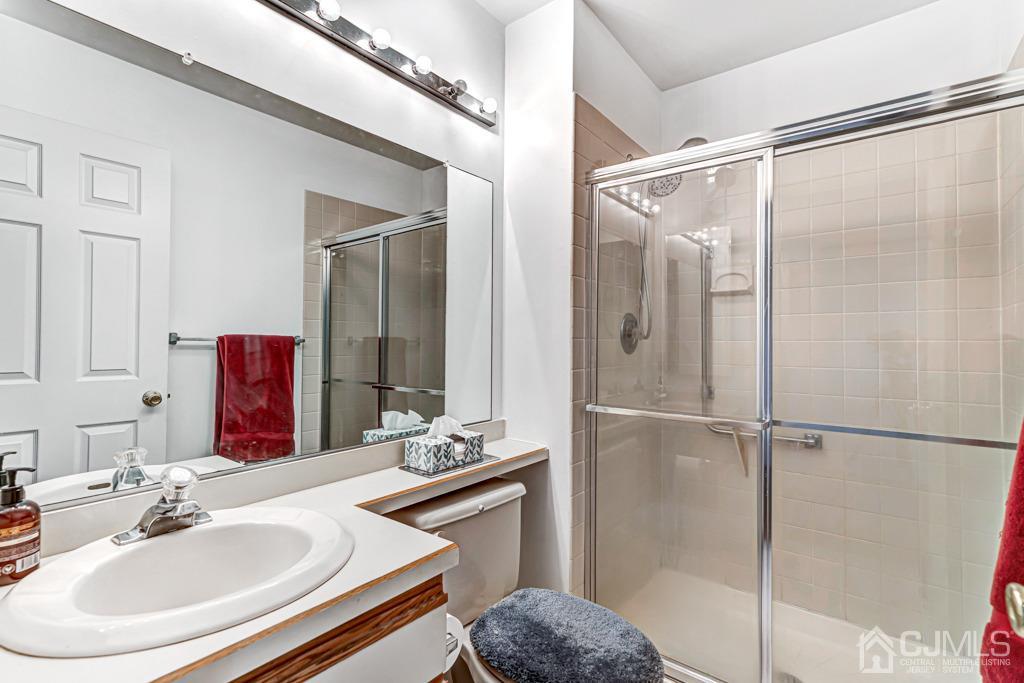 58 Winthrop Road Monroe Township, NJ 08831 - Photo 18 of 32 Bathroom