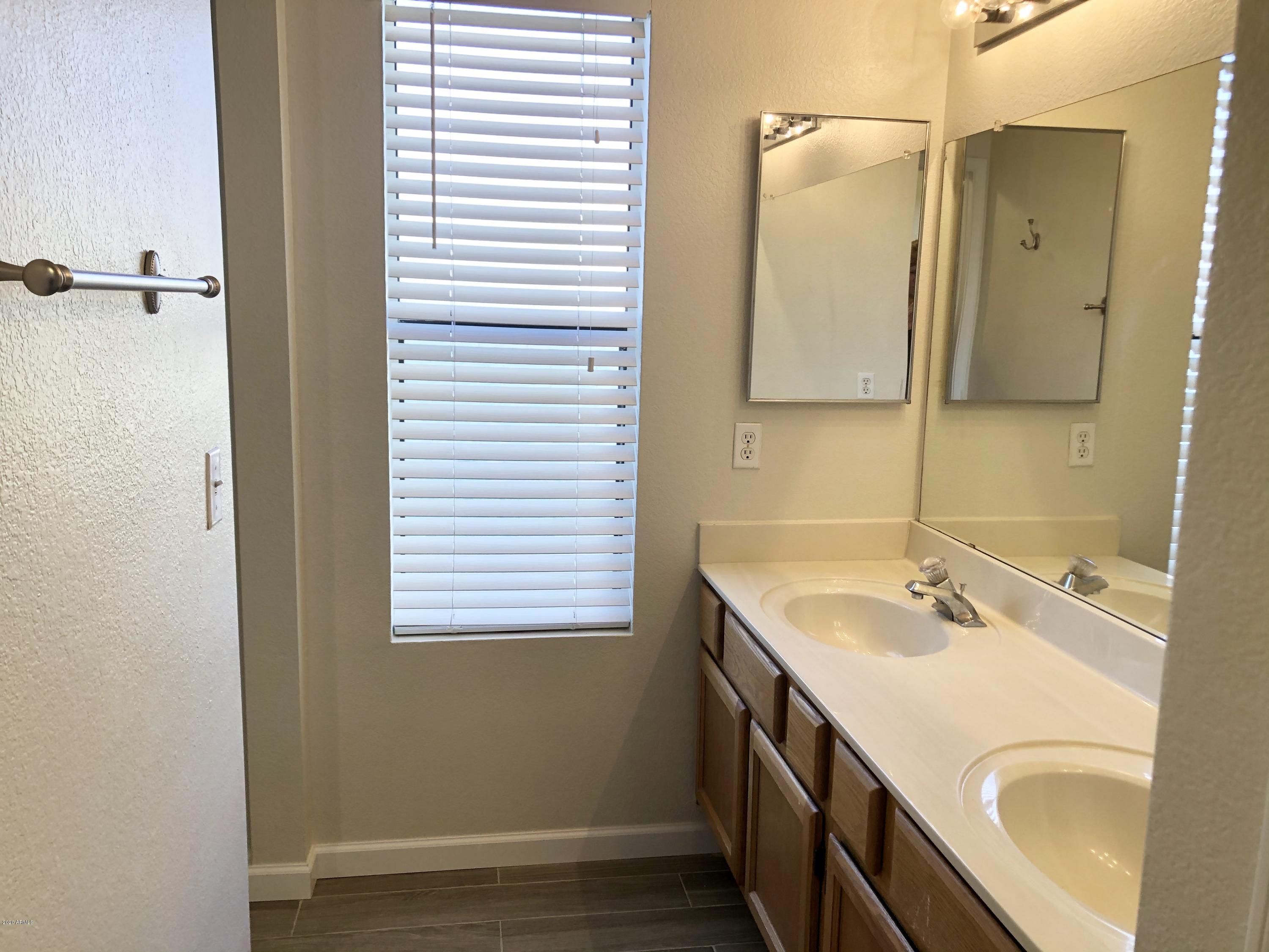 1533 East Mineral Road Gilbert, AZ 85234 - Photo 8 of 18 Master Bath