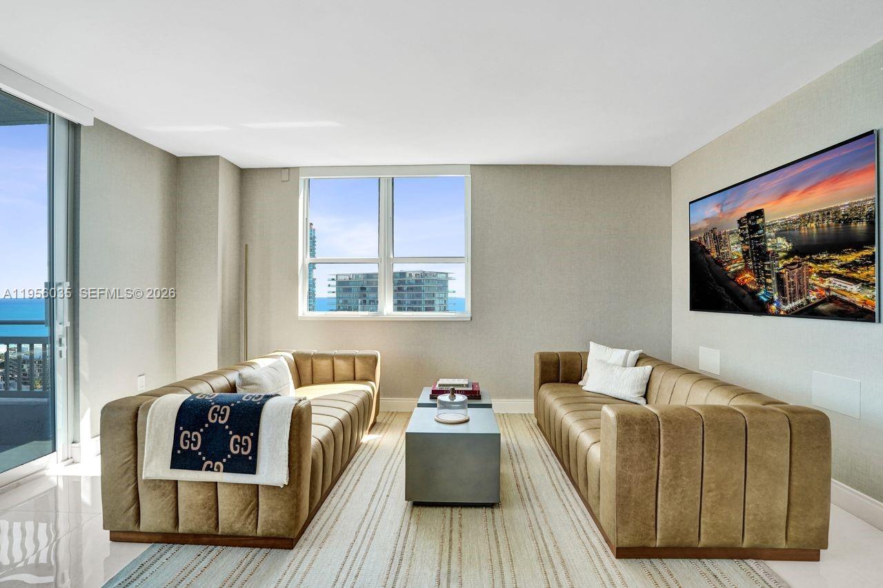 90 Alton Road, Unit 2701 Miami Beach, FL 33139 - Photo 19 of 76