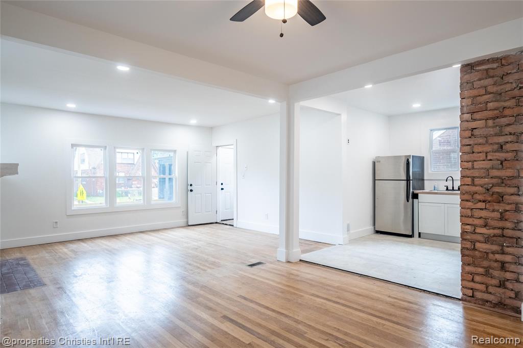 4373-4375 Balfour Road Detroit, MI 48224 - Photo 12 of 46