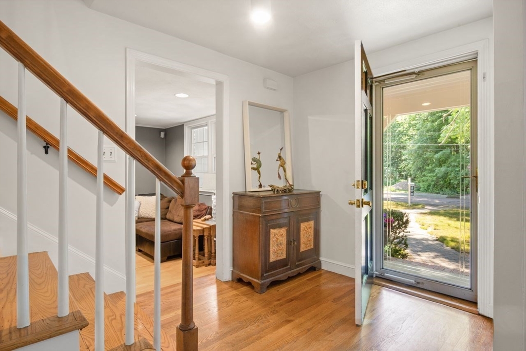 28 Colburn Drive Sharon, MA 02067 - Photo 5 of 42