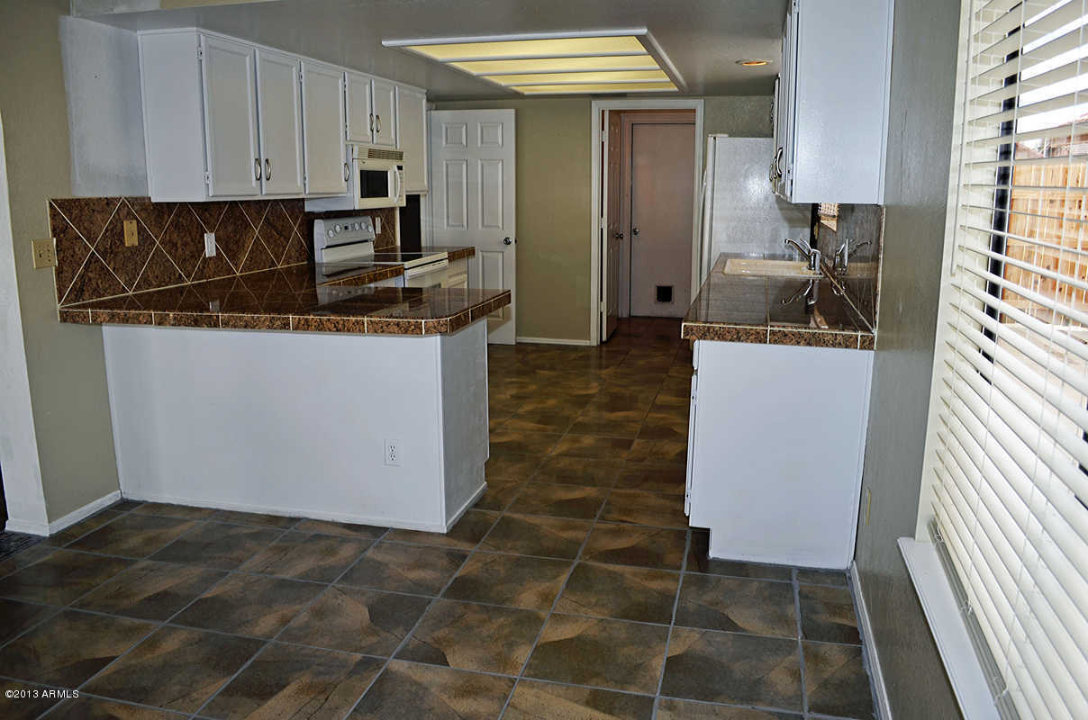 420 East Harwell Road Gilbert, AZ 85234 - Photo 4 of 13 8KJDUY_still_ki