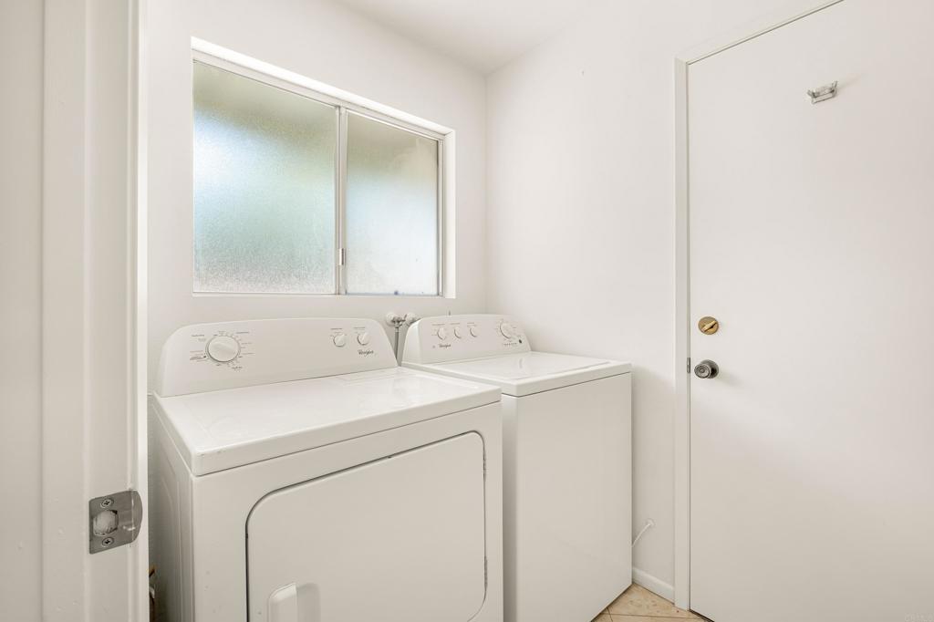 1216 Via Ramon Escondido, CA 92029 - Photo 27 of 37