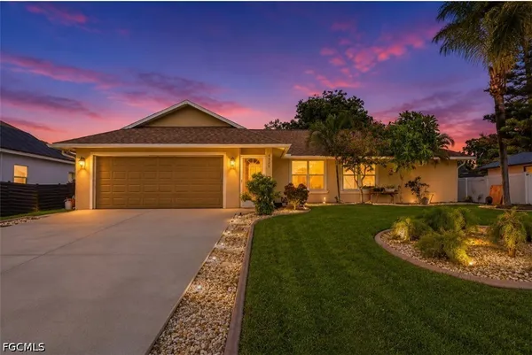 $325,000 | 4321 Southwest 16th Place, Cape Coral, FL 33914