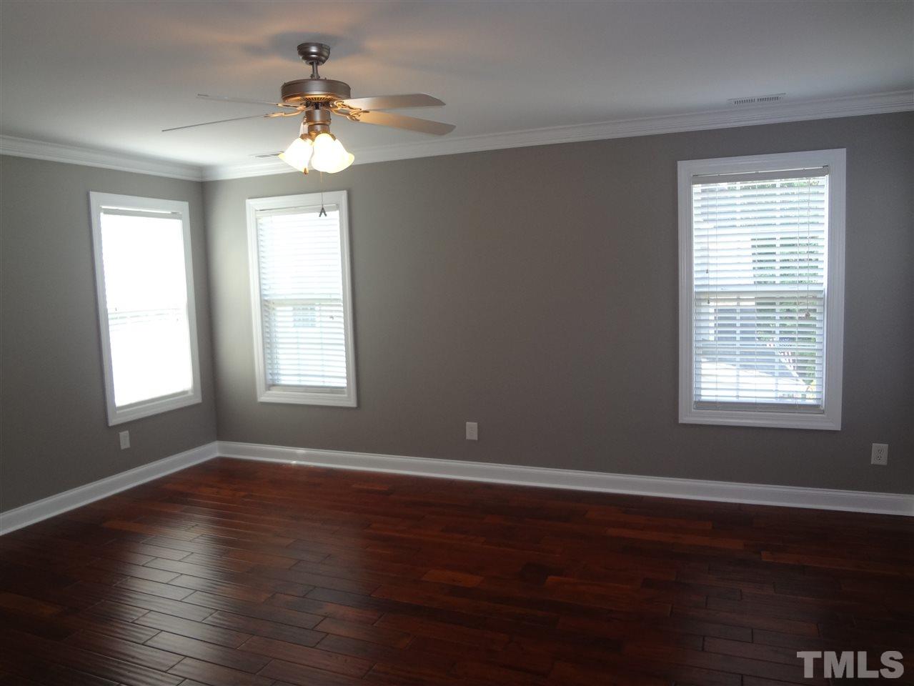 10009 Friedel Place Raleigh, NC 27613 - Photo 11 of 30