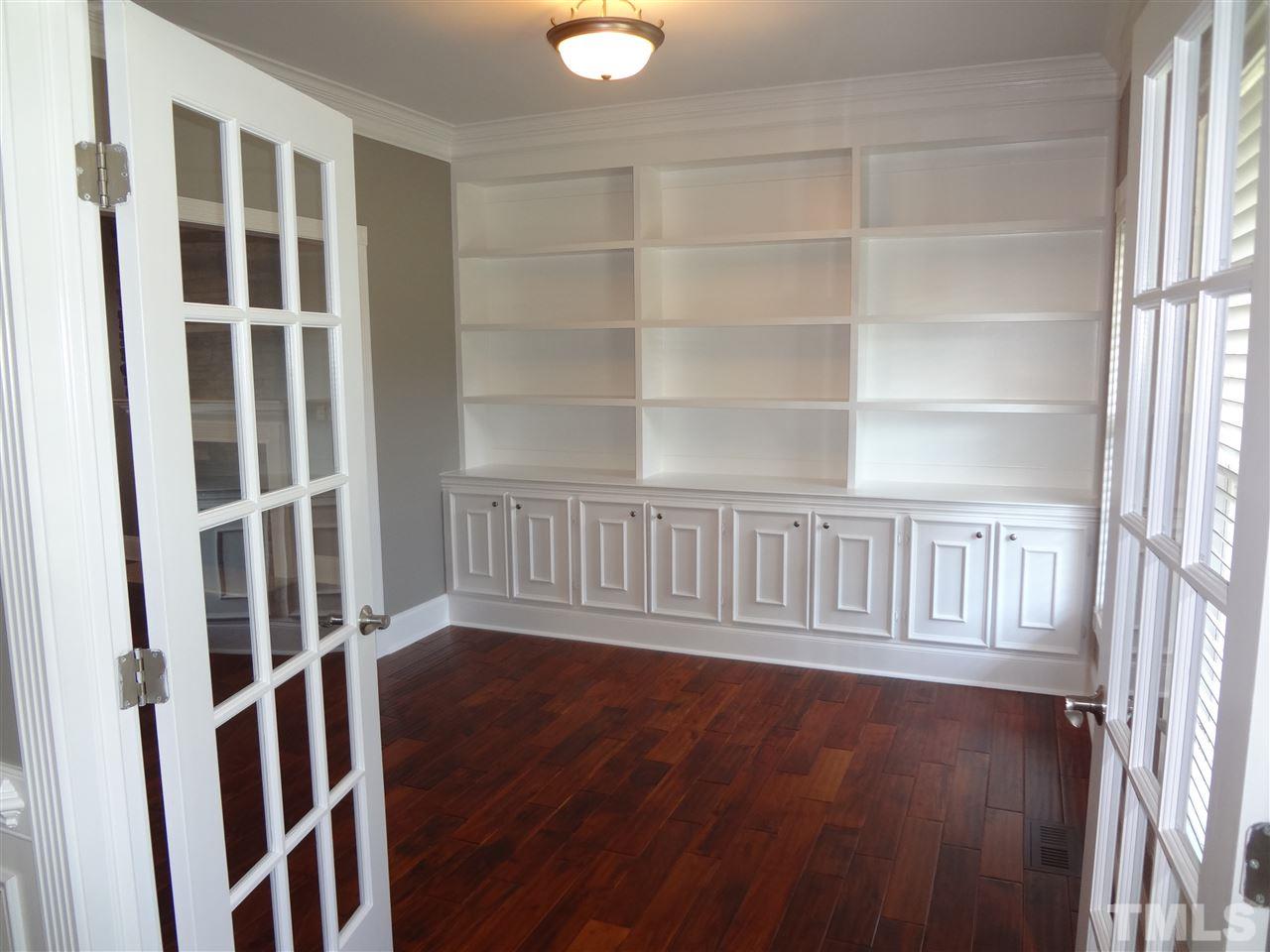 10009 Friedel Place Raleigh, NC 27613 - Photo 5 of 30