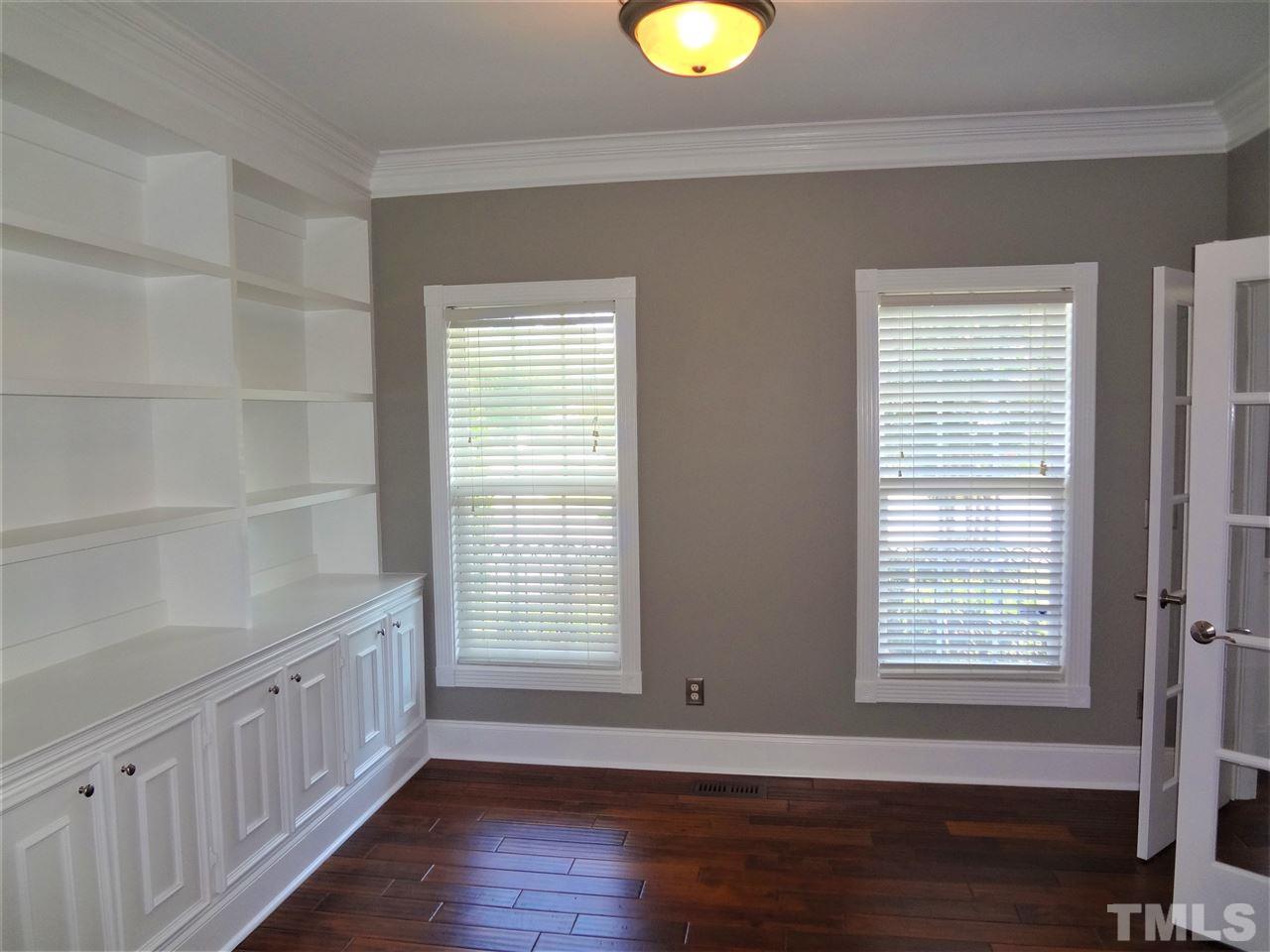 10009 Friedel Place Raleigh, NC 27613 - Photo 6 of 30