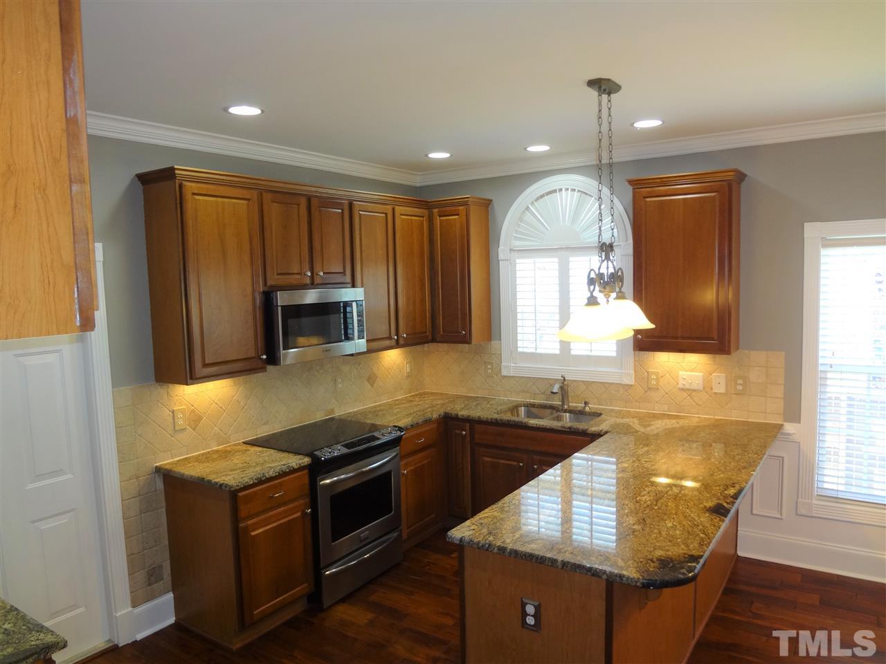10009 Friedel Place Raleigh, NC 27613 - Photo 8 of 30