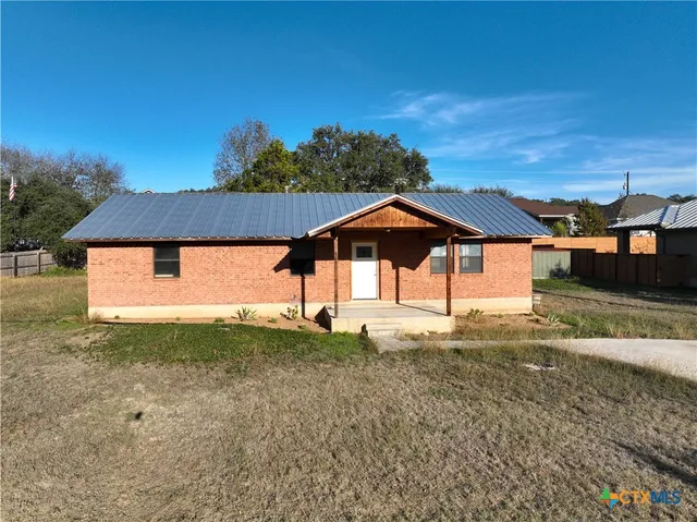 $1,600 | 1616 Lonesome, Canyon Lake, TX 78133