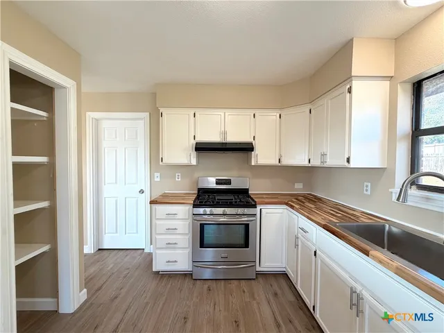 $1,600 | 1616 Lonesome, Canyon Lake, TX 78133