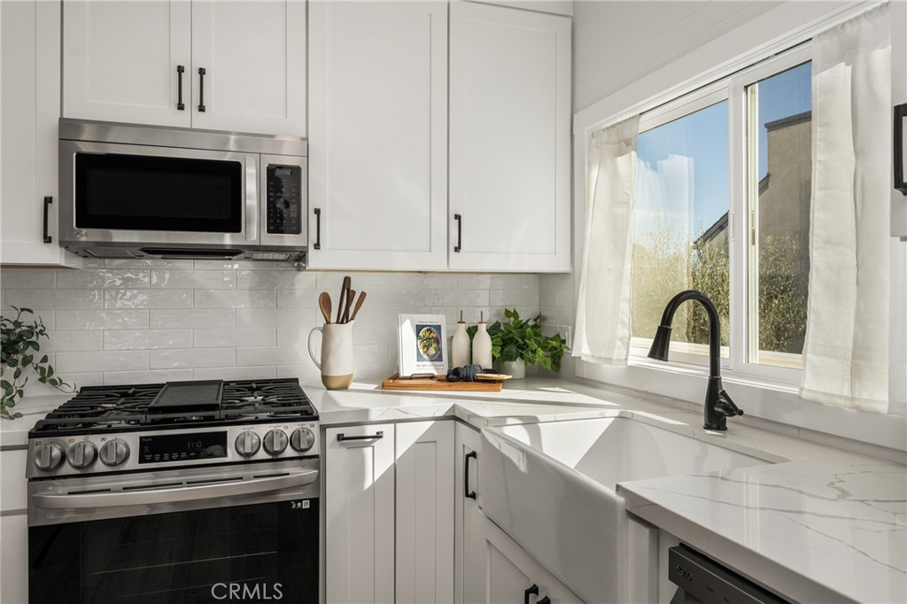 33615 Avenida Capri Dana Point, CA 92629 - Photo 16 of 44