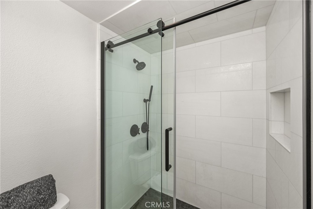 33615 Avenida Capri Dana Point, CA 92629 - Photo 22 of 45 Marble Showers!