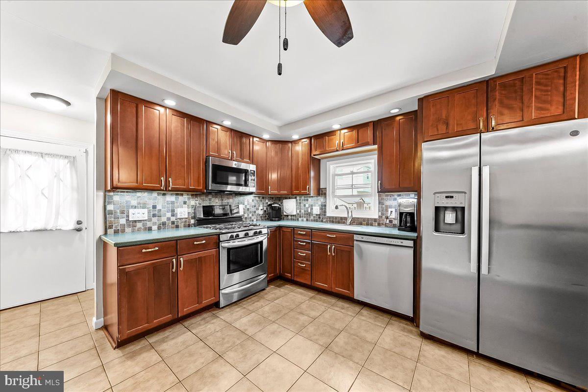 13 McCormick Avenue Ridley Park, PA 19078 - Photo 8 of 41 Kitchen