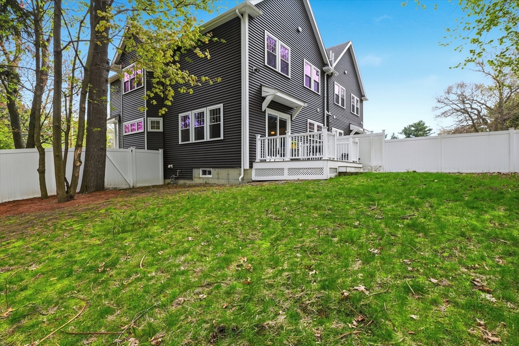 35 Woodland Road, Unit B Wakefield, MA 01880 - Photo 34 of 40 Gallery Image 34