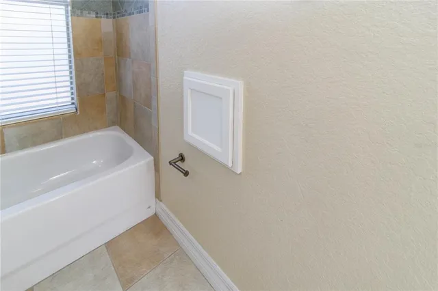 $600,000 | 1340 Apollo Beach Boulevard South, Apollo Beach, FL 33572