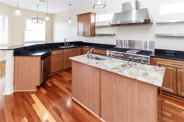 $600,000 | 1340 Apollo Beach Boulevard South, Apollo Beach, FL 33572