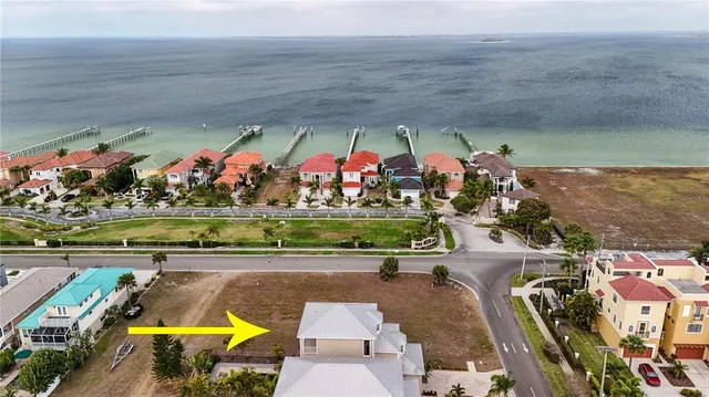 $600,000 | 1340 Apollo Beach Boulevard South, Apollo Beach, FL 33572