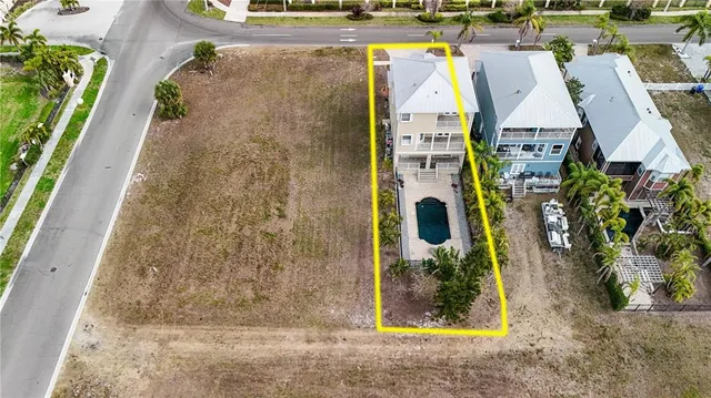 $600,000 | 1340 Apollo Beach Boulevard South, Apollo Beach, FL 33572