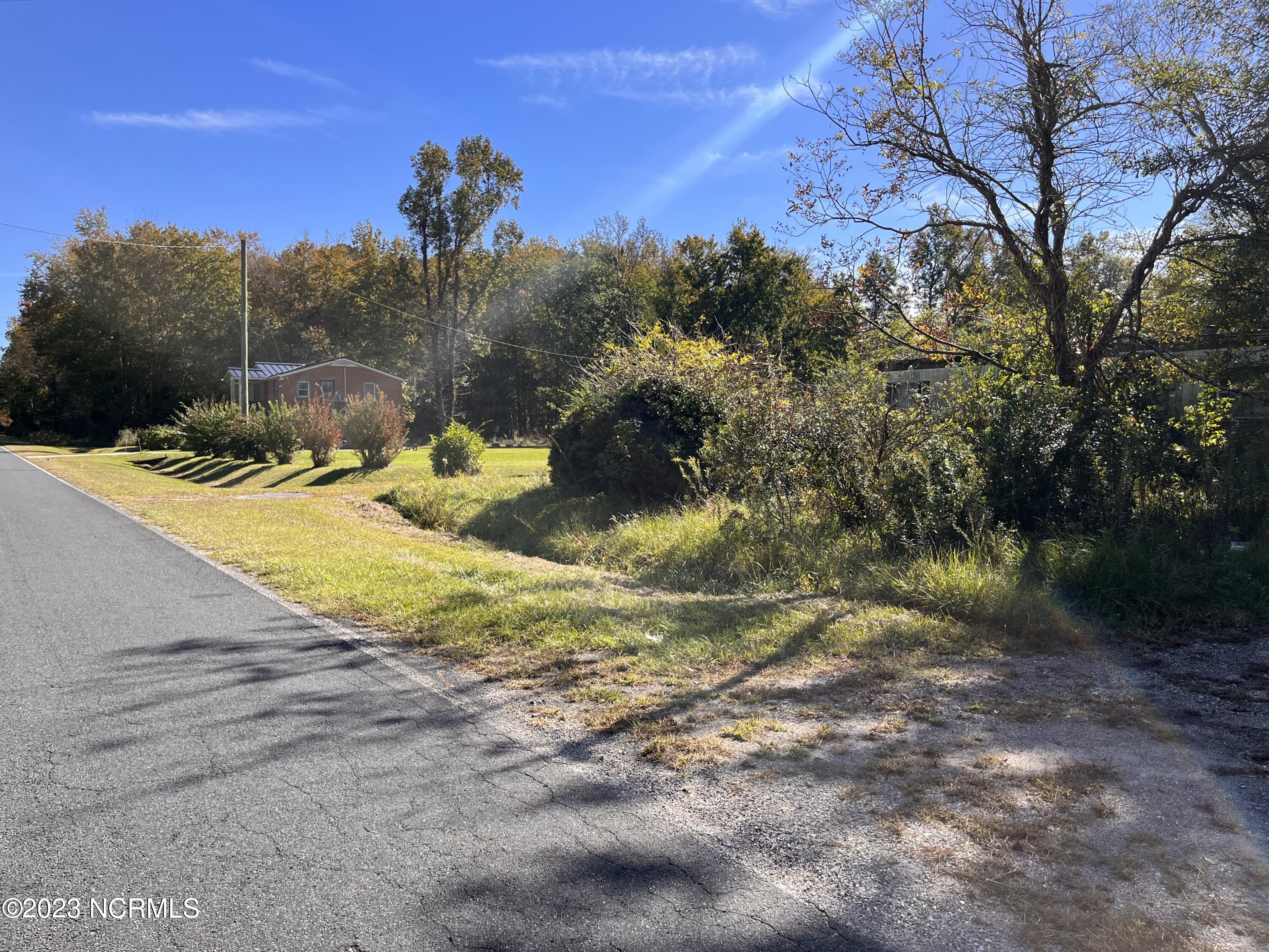 4282 W Road Aurora, NC 27806 - Photo 3 of 5 Street view