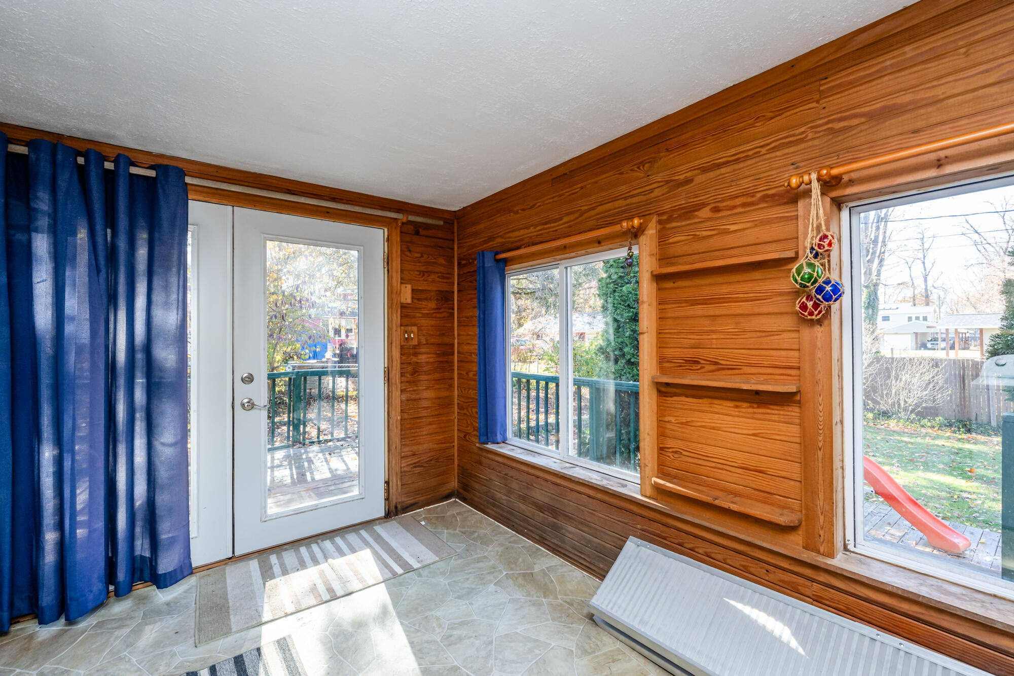 4688 Pier Road Coloma, MI 49038 - Photo 8 of 34 Pier-115