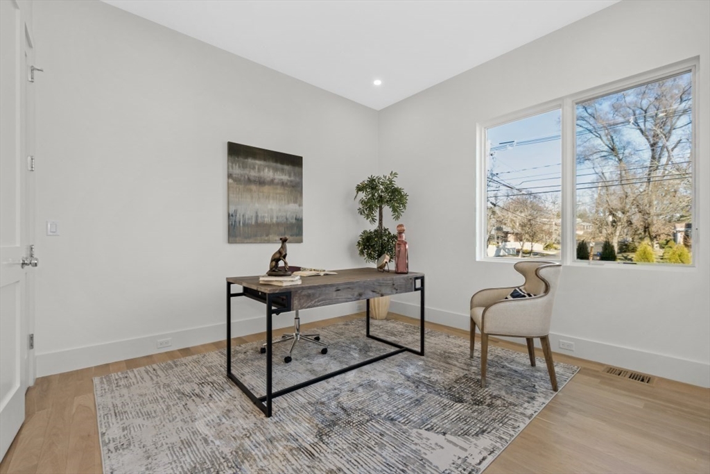 7 Jane Road Newton, MA 02459 - Photo 14 of 42