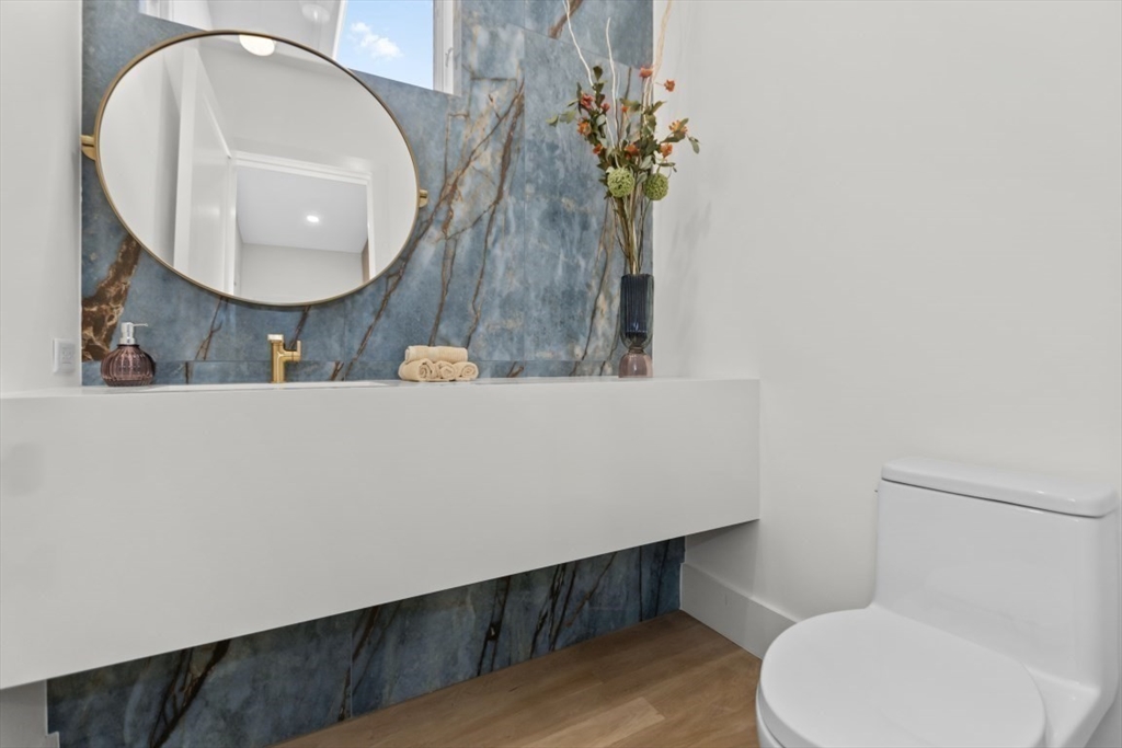 7 Jane Road Newton, MA 02459 - Photo 16 of 42