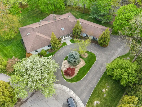 $22,000 | 4 Mohican Trail, Scarsdale, NY 10583