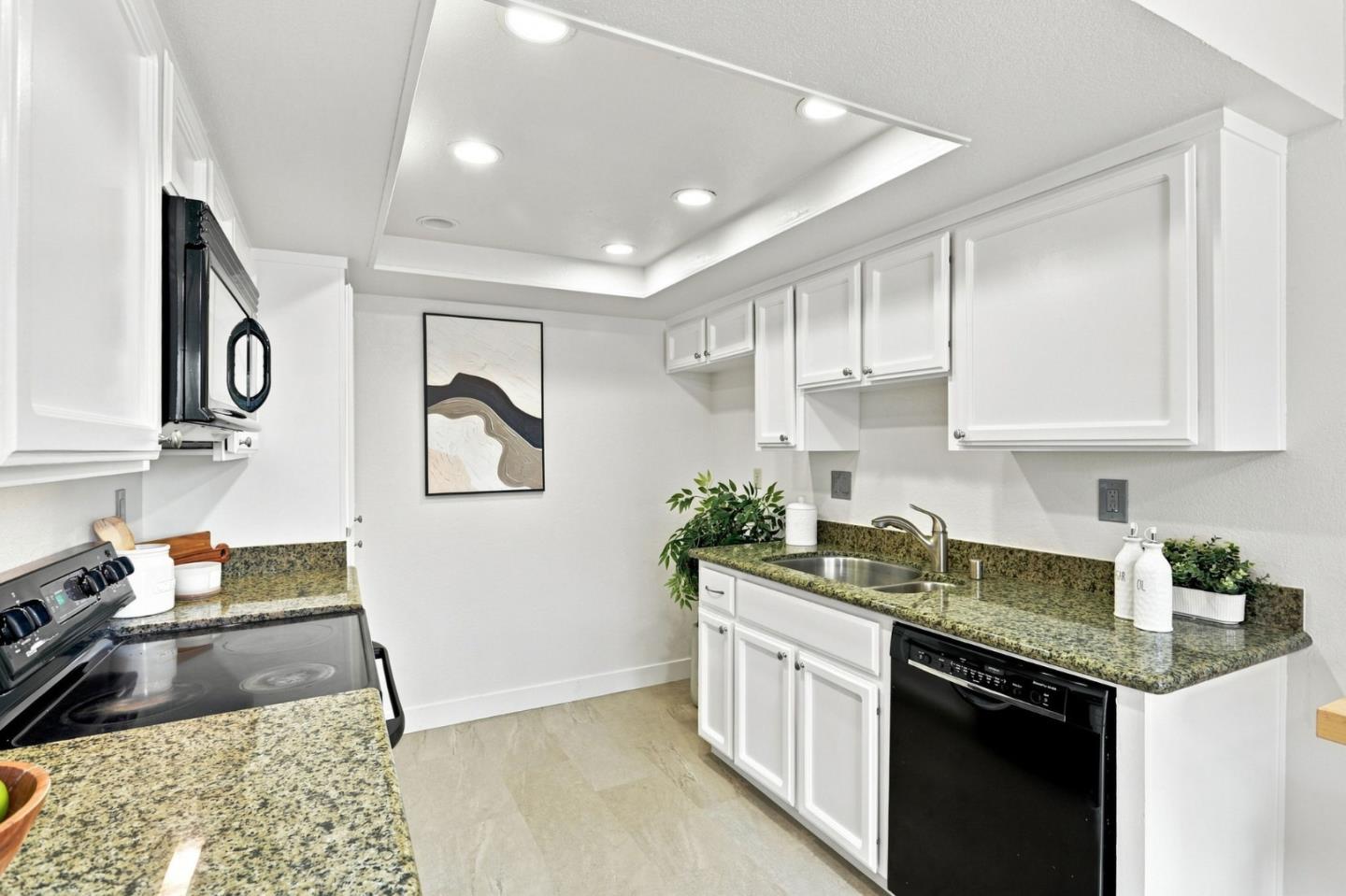 762 Pollard Road Los Gatos, CA 95032 - Photo 9 of 33 Gallery Image 9
