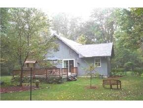 426 South Baboosic Lake Road Merrimack, NH 03054 - Photo 2 of 9