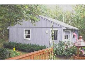 426 South Baboosic Lake Road Merrimack, NH 03054 - Photo 3 of 9