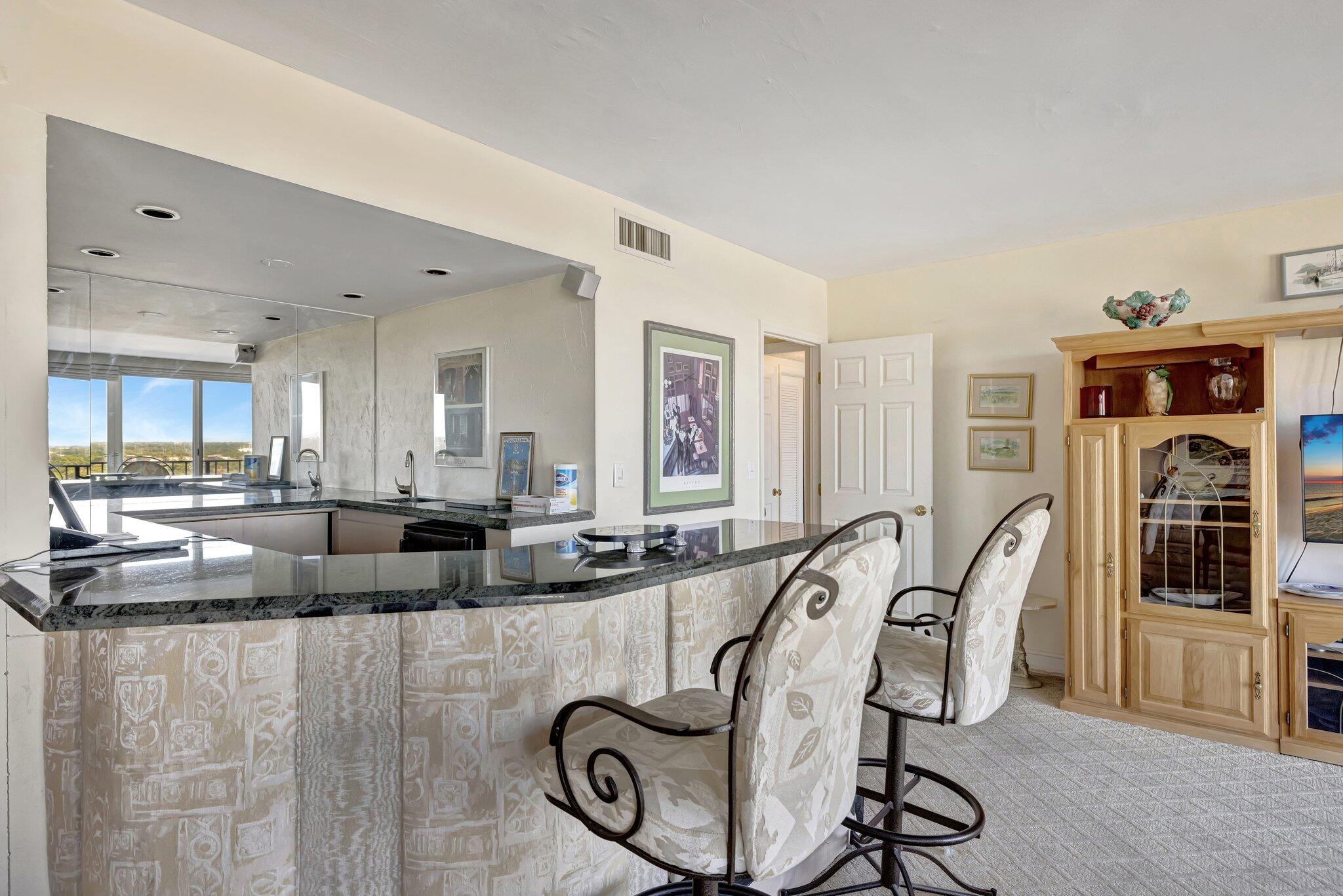 521 North Riverside Drive, Unit 1207 Pompano Beach, FL 33062 - Photo 21 of 50 34-web-or-mls-699A7360