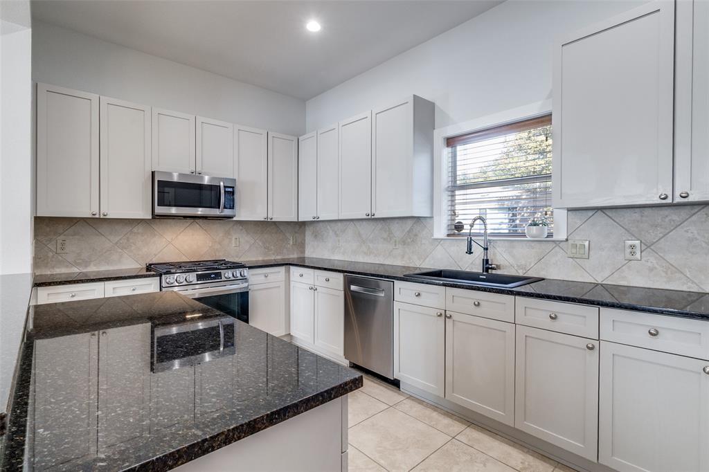 4830 Cedar Springs Road, Unit 11 Dallas, TX 75219 - Photo 3 of 19 Gallery Image 3