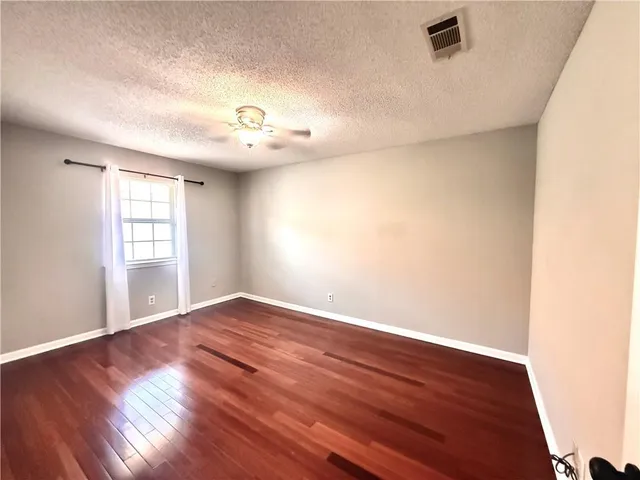 $1,000 | 4800 Pontchartrain Drive, Unit 17, Slidell, LA 70458