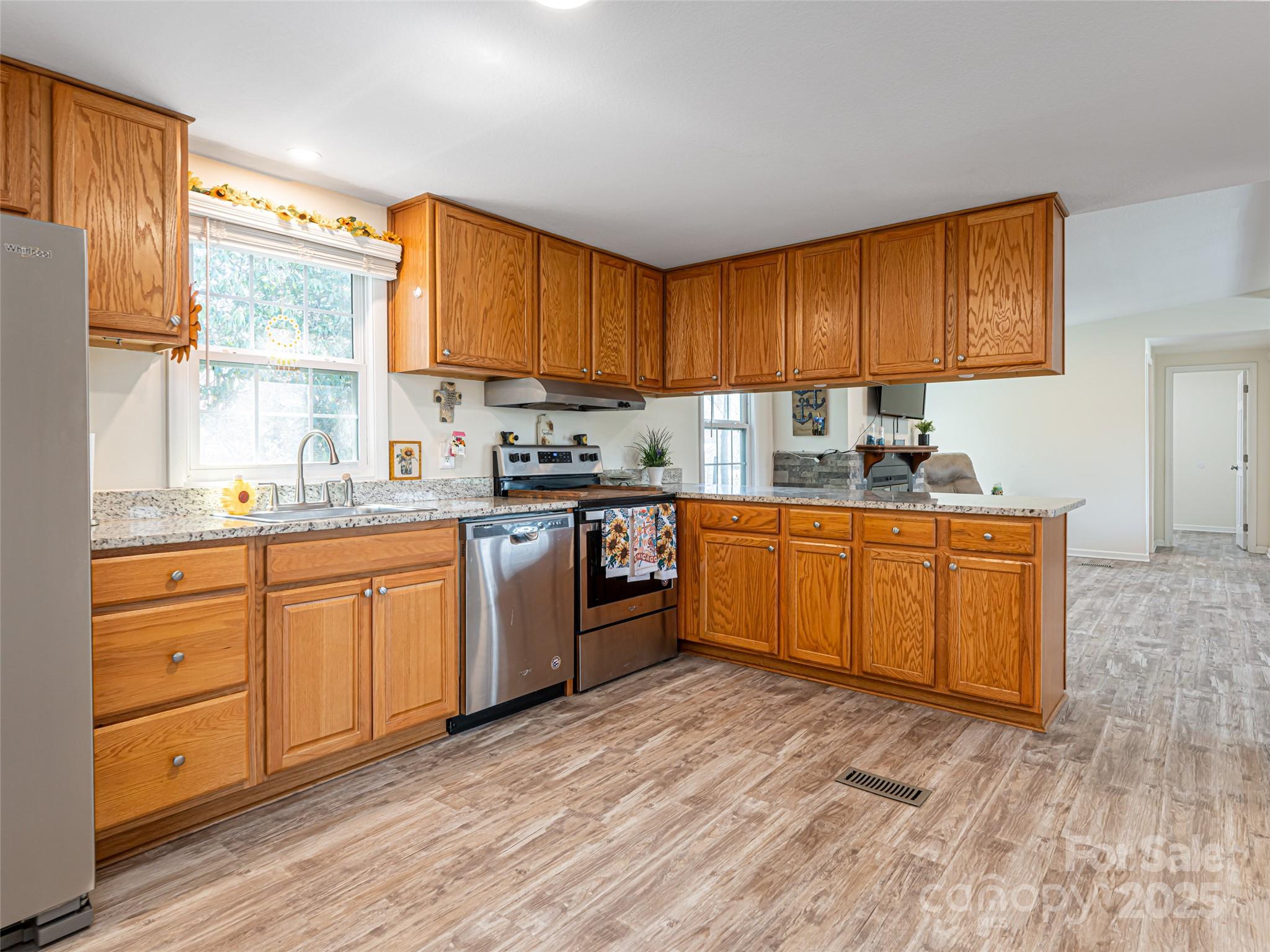 18 Brookside Street Clyde, NC 28721 - Photo 17 of 48