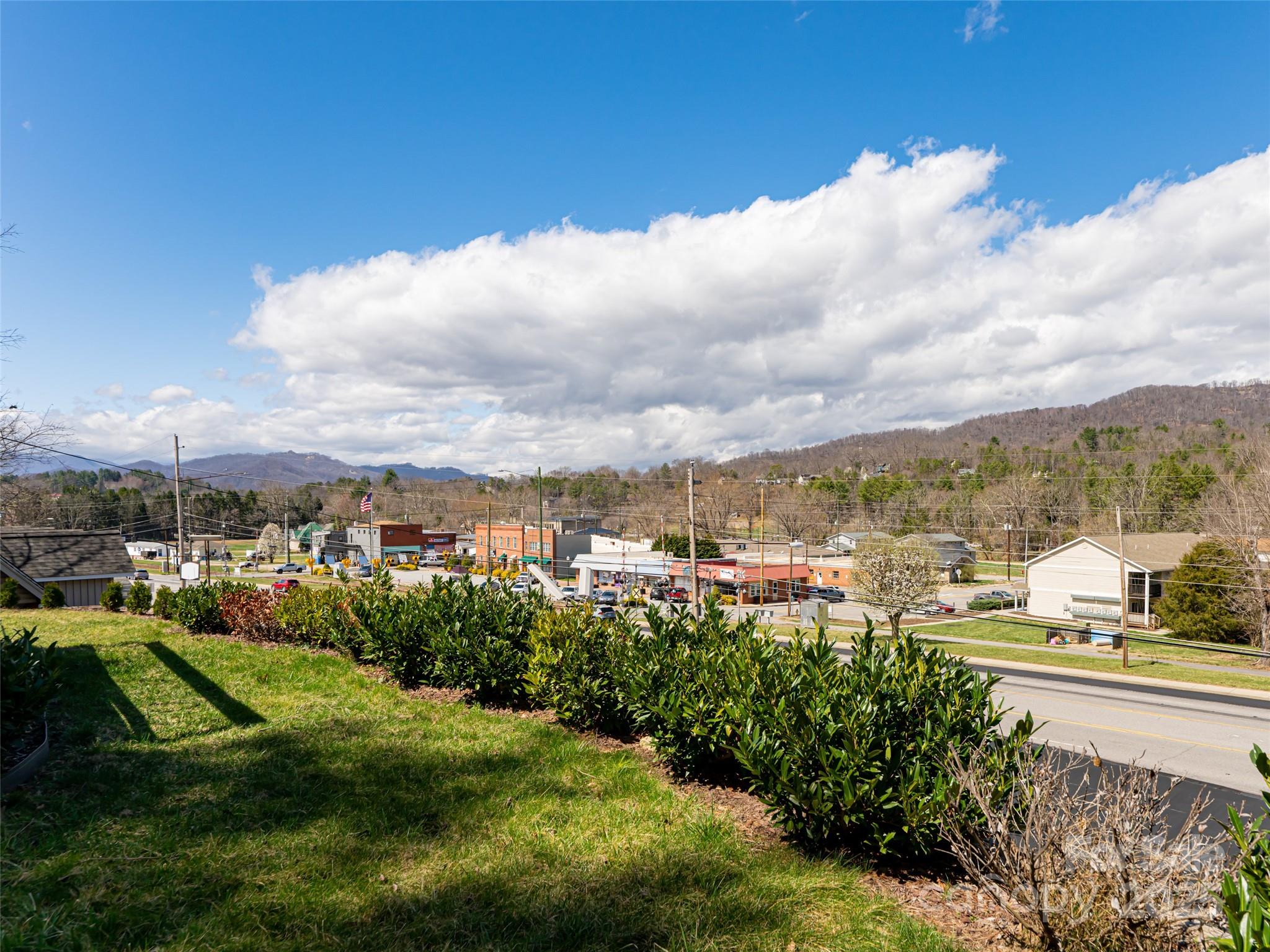 18 Brookside Street Clyde, NC 28721 - Photo 36 of 48