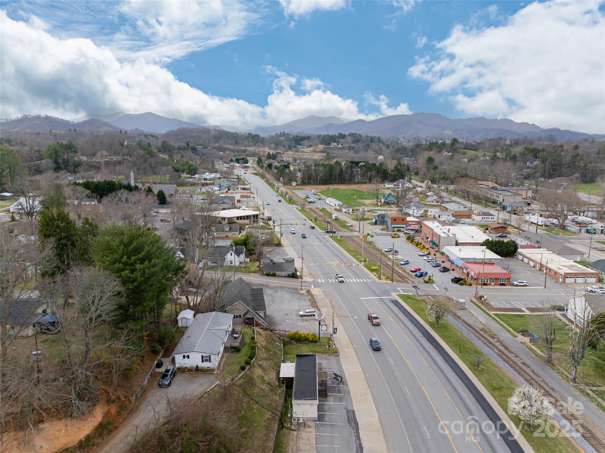 18 Brookside Street Clyde, NC 28721 - Photo 41 of 48