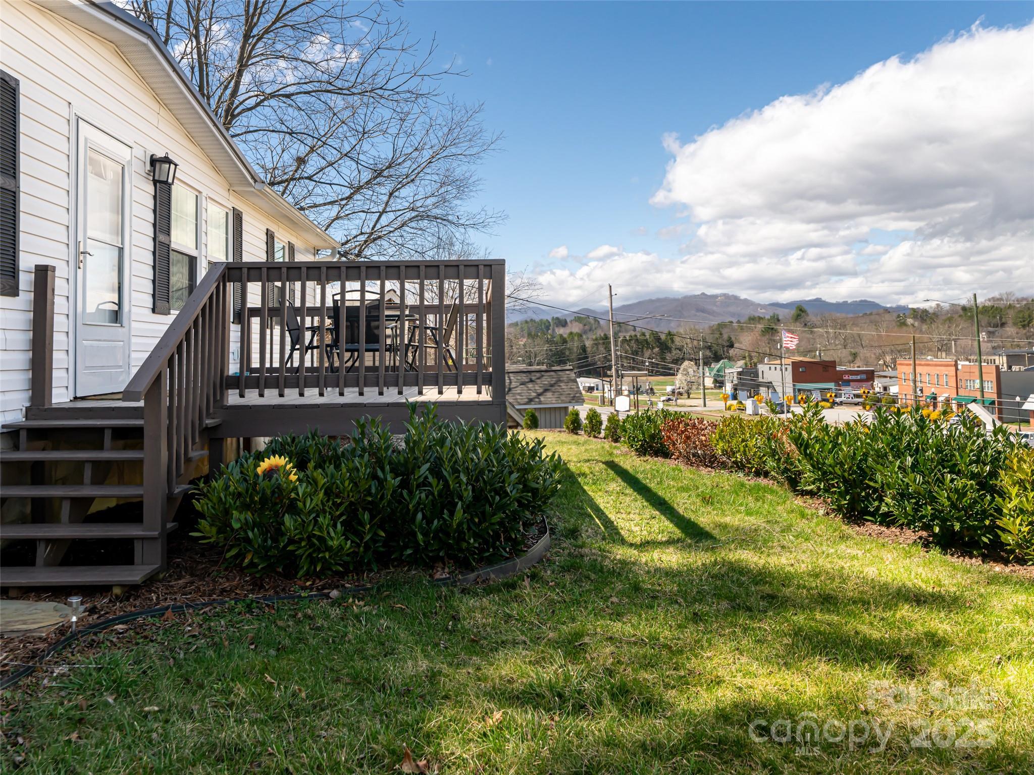 18 Brookside Street Clyde, NC 28721 - Photo 5 of 48