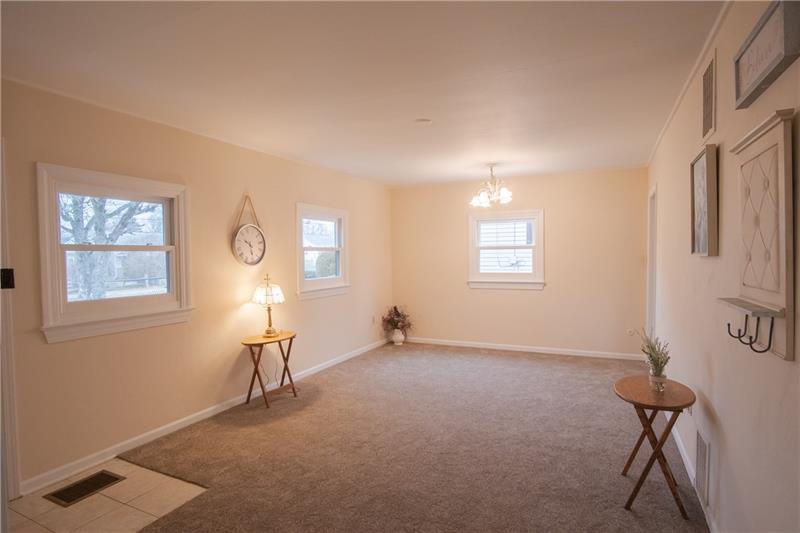 306 Carson Street Springdale, PA 15144 - Photo 17 of 25 Gallery Image 17
