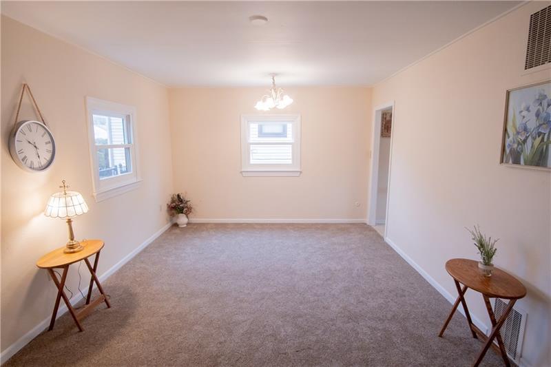 306 Carson Street Springdale, PA 15144 - Photo 19 of 25 Gallery Image 19