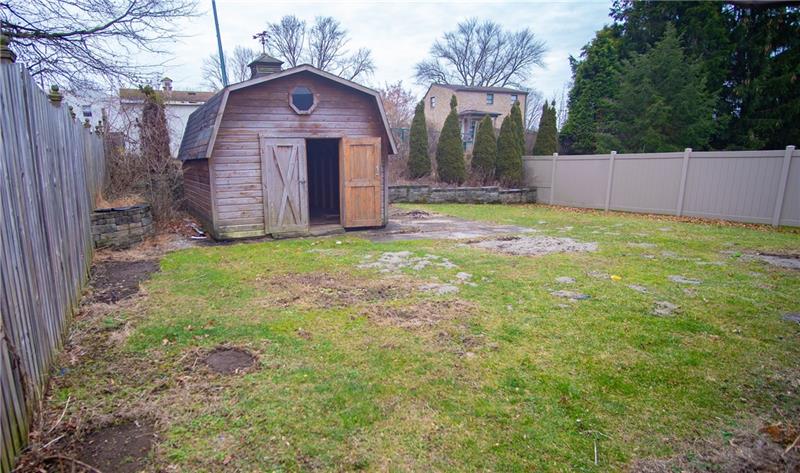 306 Carson Street Springdale, PA 15144 - Photo 24 of 25 Gallery Image 24