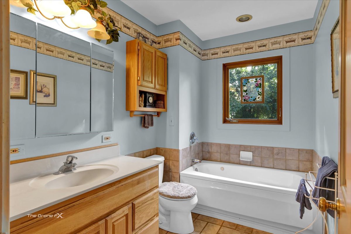 1-s526 Taylor Road Glen Ellyn, IL 60137 - Photo 21 of 26 Gallery Image 21