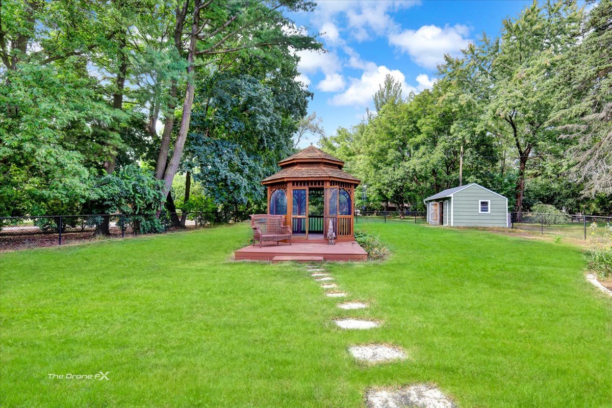 1-s526 Taylor Road Glen Ellyn, IL 60137 - Photo 24 of 26 Gallery Image 24