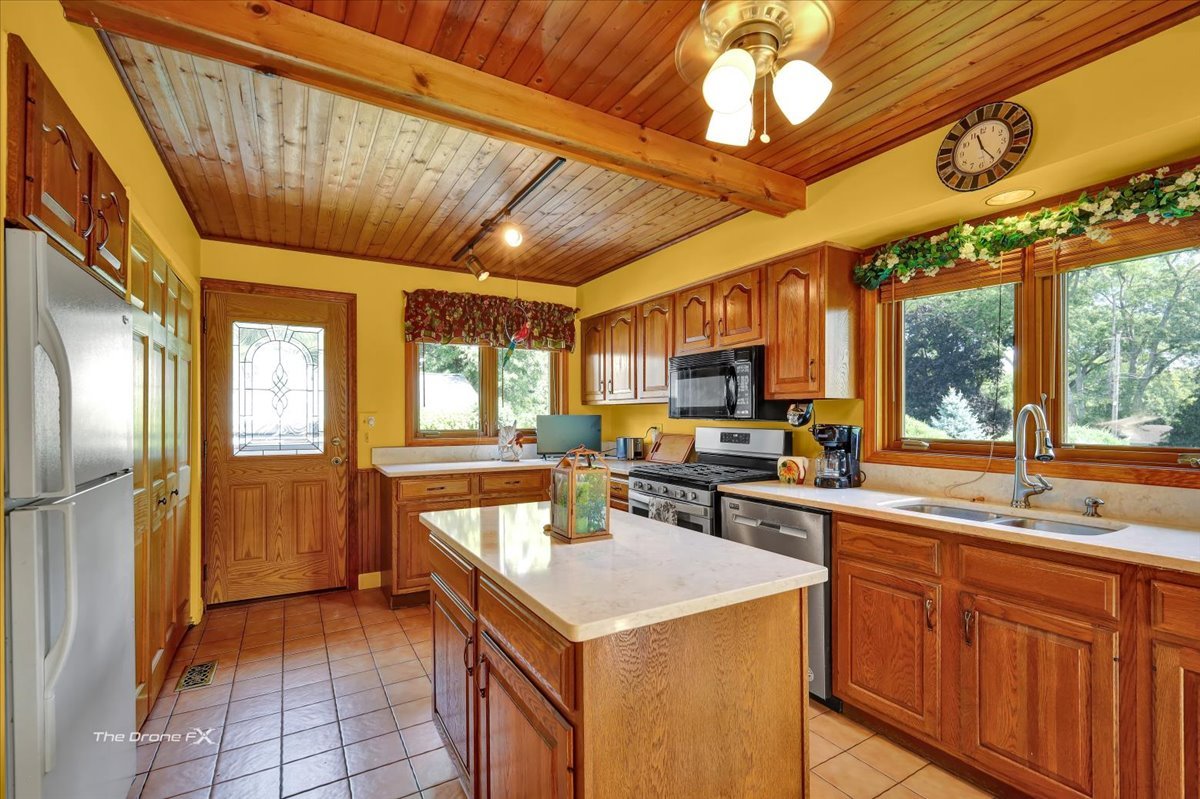 1-s526 Taylor Road Glen Ellyn, IL 60137 - Photo 8 of 26 Gallery Image 8