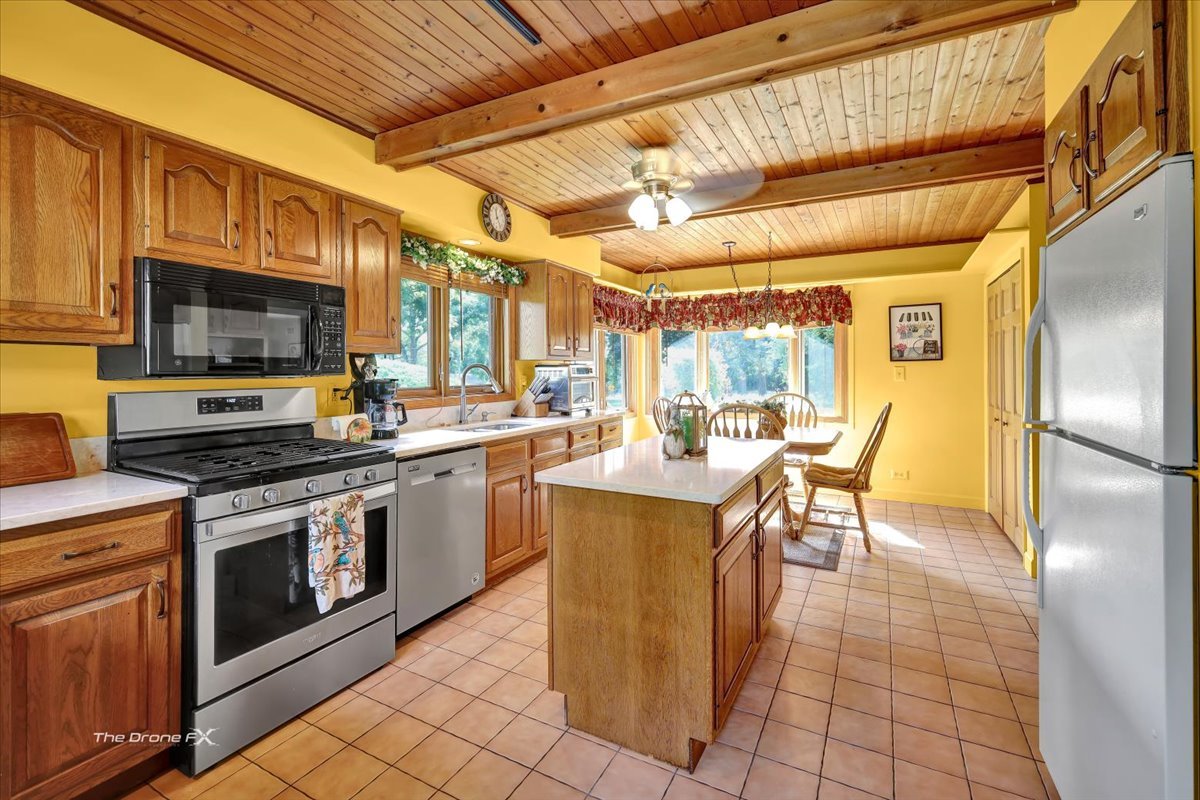 1-s526 Taylor Road Glen Ellyn, IL 60137 - Photo 9 of 26 Gallery Image 9