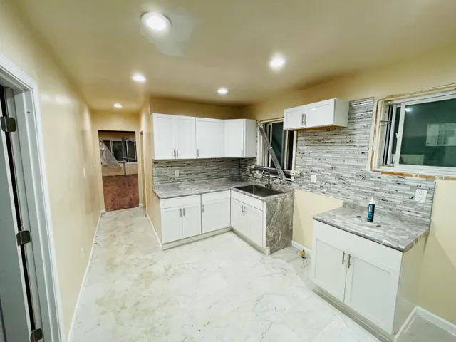 $1,250 | 16169 Kentucky Street, Detroit, MI 48221