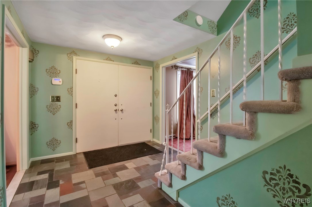 3 Culpepper Road Amherst, NY 14221 - Photo 3 of 49