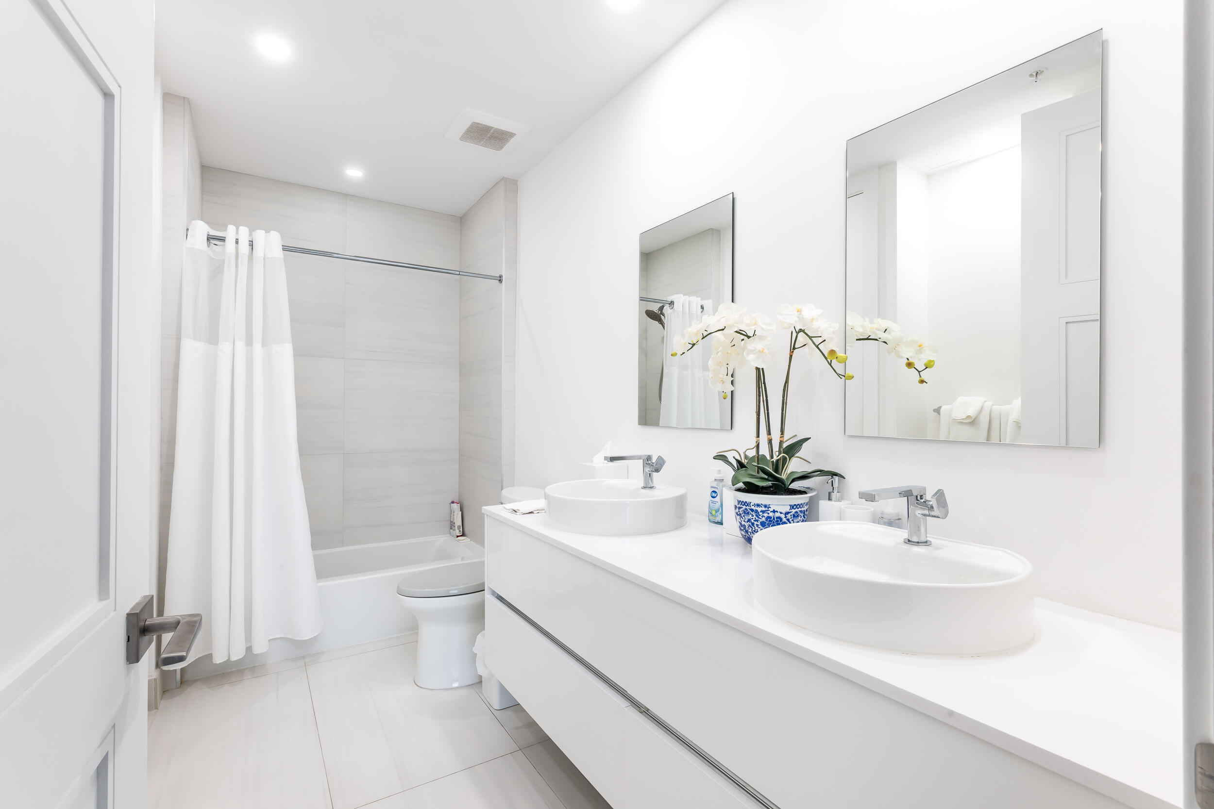 155 East Boca Raton Road, Unit 818 Boca Raton, FL 33432 - Photo 14 of 42 photo-13