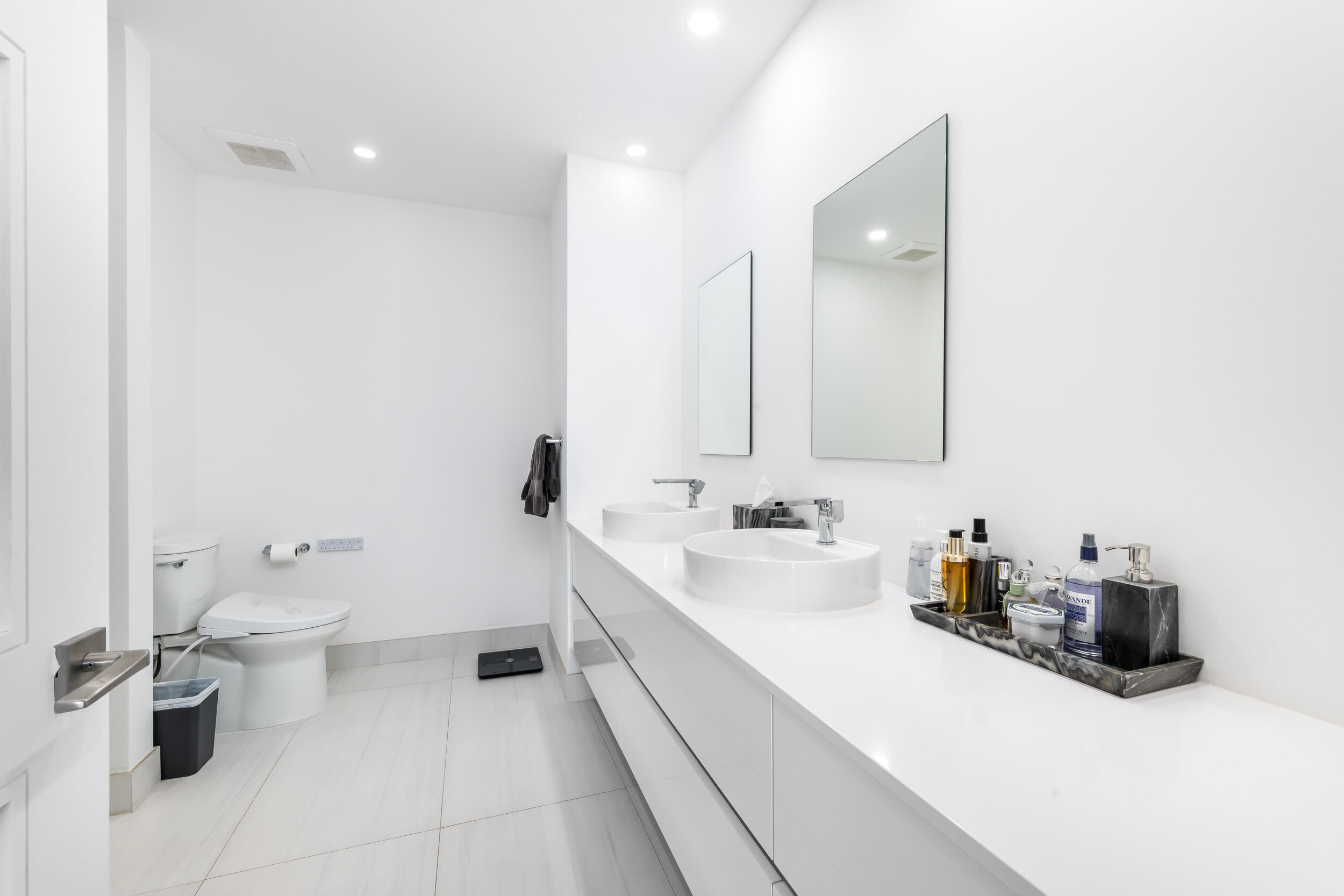 155 East Boca Raton Road, Unit 818 Boca Raton, FL 33432 - Photo 10 of 42 photo-3