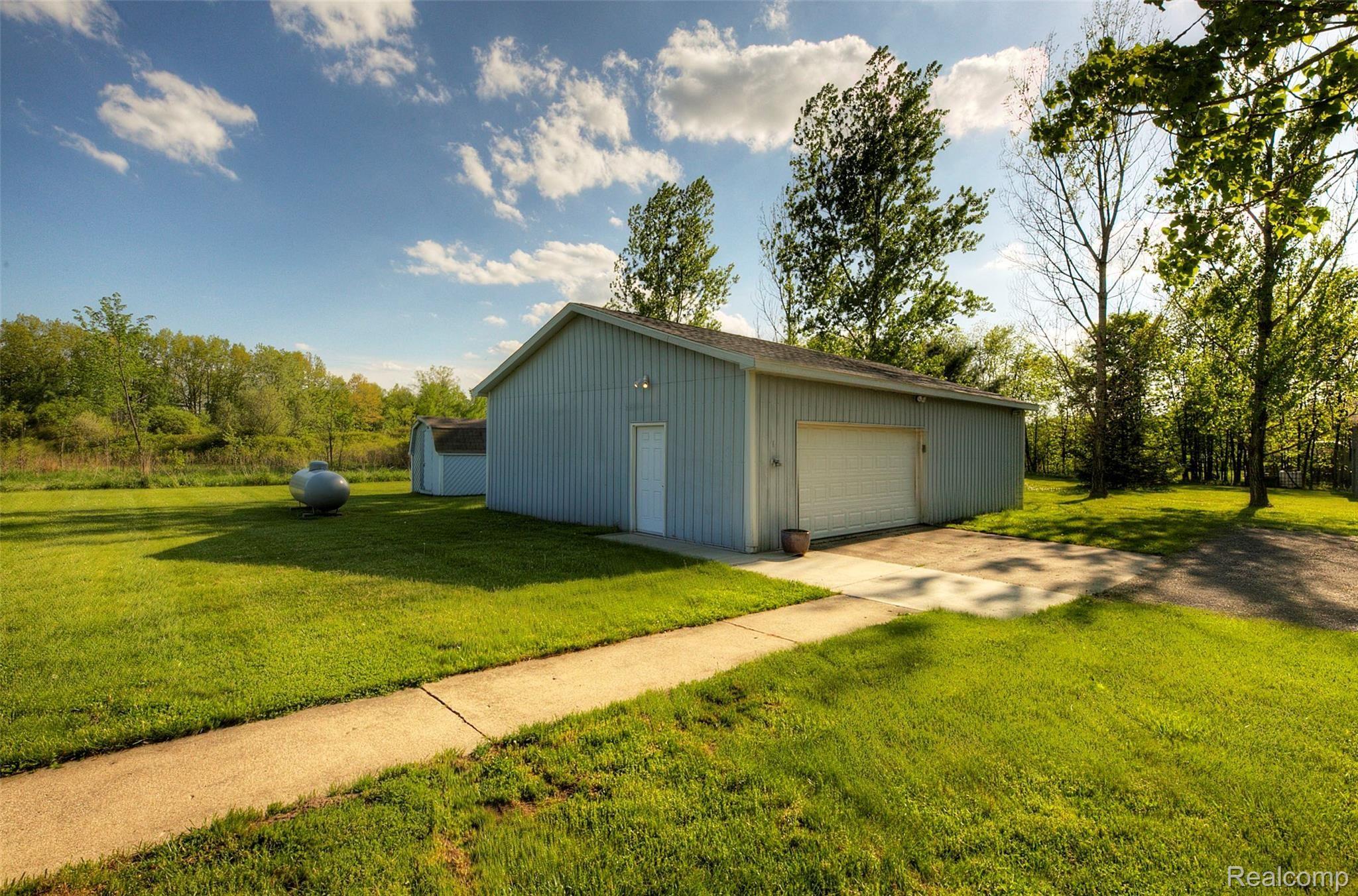 5565 Warner Road Fowlerville, MI 48836 - Photo 42 of 53 930A5366_7_8.jpg